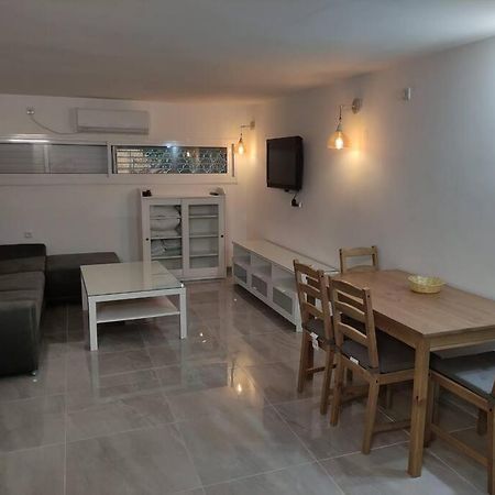 יחידת אירוח חדשה ומקסימה בכרמיאל Apartment Ngoại thất bức ảnh